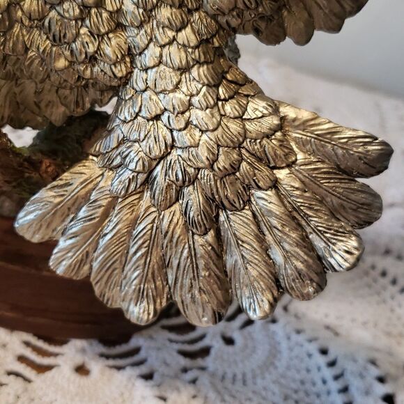 Bradford Exchange "Gliding Glory" from On Eagle's Wings Collection Eagle Statue - Picture 6 of 7